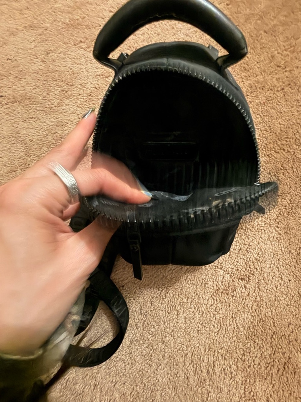 Steve Madden Black Mini Backpack - Sleek Everyday Bag - Picture 4 of 6